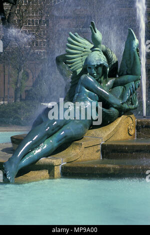 SWANN FOUNTAIN (©ALEXANDER STIRLING CALDER 1924) LOGAN CIRCLE PARKWAY PHILADELPHIA PENNSYLVANIA USA Stockfoto