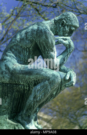 1988 historische DENKER STATUE (© 1909) Auguste Rodin RODIN MUSEUM FRANKLIN PARKWAY PHILADELPHIA PENNSYLVANIA USA Stockfoto