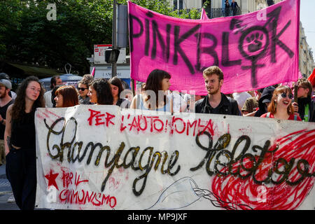 Lyon, Frankreich, 22. Mai 2018: Eine Gruppe von unkontrollierten Demonstranten gesehen werden, wie sie von Gewerkschaften alled nehmen, Beamte werden gesehen, wie sie März i Stockfoto