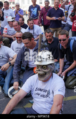 Lyon, Frankreich, 22. Mai 2018: Die von Gewerkschaften genannt, Beamte werden gesehen, wie sie in den Straßen von Lyon (Zentral-ost-Frankreich), am 2. Mai Stockfoto