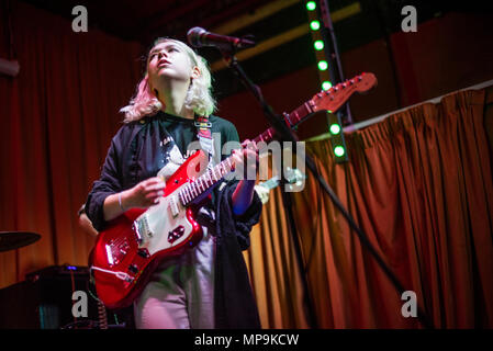 Manchester, Großbritannien. 20. Mai 2018. Snail Mail, der Amerikanischen indie rock Soloprojekt von Gitarrist und Sänger und Songwriter Lindsey Jordanien bei Manch Stockfoto