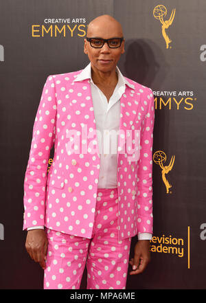 RuPaul 029 an den 2016 Creative Arts Emmy Awards Tag 2 auf der Microsoft Theater am 11. September 2016 in Los Angeles, CA. Ein RuPaul 029 - - - - - - - - - - - - - Red Carpet Event, Vertikal, USA, Filmindustrie, Prominente, Fotografie, Bestof, Kunst, Kultur und Unterhaltung, Topix Prominente Fashion/Vertikal, Besten, Event in Hollywood Leben - Kalifornien, Roter Teppich und backstage, USA, Film, Stars, Film Stars, TV Stars, Musik, Promis, Fotografie, Bestof, Kunst, Kultur und Unterhaltung, Topix, drei Viertel, vertikal, eine Person aus dem Jahr 2016, Anfrage tsuni@ Stockfoto