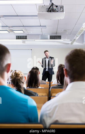 Professor Laudatio für seine Studenten Stockfoto