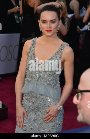 Daisy Ridley069 Ankunft auf dem 88th Academy Awards Oscars 2016 Dolby Theatre in Los Angeles. 28. Februar 2016. Daisy Ridley069 - - - - - - - - - - - - - Red Carpet Event, Vertikal, USA, Filmindustrie, Prominente, Fotografie, Bestof, Kunst, Kultur und Unterhaltung, Topix Prominente Fashion/Vertikal, Besten, Event in Hollywood Leben - Kalifornien, Roter Teppich und backstage, USA, Film, Stars, Film Stars, TV Stars, Musik, Promis, Fotografie, Bestof, Kunst, Kultur und Unterhaltung, Topix, drei Viertel, vertikal, eine Person aus dem Jahr 2016, Anfrage Tsu Stockfoto