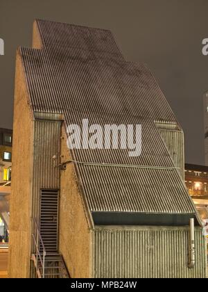 London, Großbritannien, 15. Januar 2018: London Underground Belüftungsschächte an der Vauxhall Station Stockfoto
