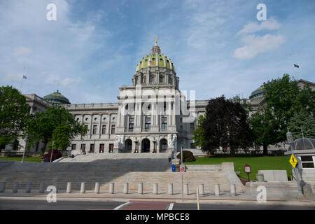 USA Pennsylvania PA Harrisburg Suchen von State Street das State Capitol Building und der Kuppel Stockfoto