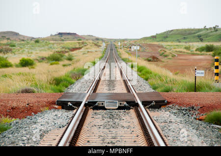 Eisenerz Zug Schienen - Pilbara - Australien Stockfoto