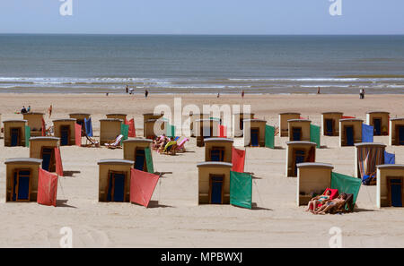 Katwijk, Niederlande - 4 Juni, 2015: Strand Häuser am Strand von Katwijk in den Niederlanden Stockfoto