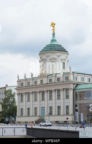 31. August 2017, Potsdam, Deutschland. Potsdam, Forum fŸr Kunst und Kunstgewerbe [Museum] im Alten Rathaus befindet sich auf dem Alten Marktplatz, © Peter SPURRIER, Stockfoto