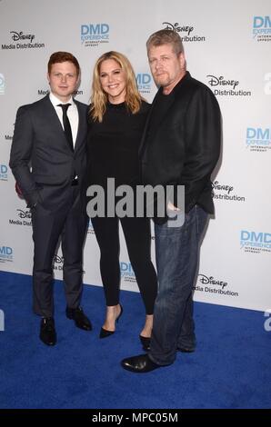 Burbank, CA. 20 Mai, 2018. Caleb Martin Foote, Mary McCormack, Michael Cuditz in der Ankunftshalle für Disney ABC Studios und 570.000 internationalen Upfronts, die Walt Disney Studios Los, Burbank, CA - 20. Mai 2018. Credit: Priscilla Grant/Everett Collection/Alamy leben Nachrichten Stockfoto