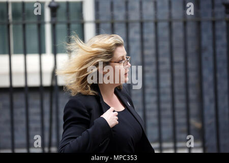 London, UK, 22. Mai 2018, Minister für Internationale Entwicklung und Ministerin für Frauen und Gleichstellung er Rt Hon Penny Mordaunt MP verlässt nach der wöchentlichen Kabinettssitzung am 10 Downing Street in London. Credit Keith Larby/Alamy leben Nachrichten Stockfoto