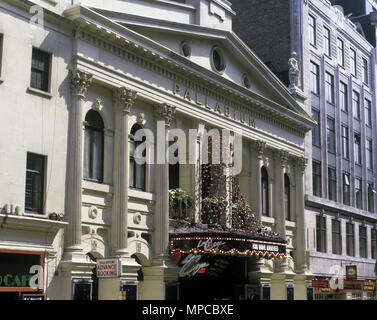 1988 historische LONDON PALLADIUM THEATRE ARGYLL STREET WEST END LONDON ENGLAND GROSSBRITANNIEN Stockfoto