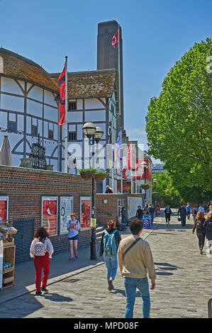 Globe Theatre, Southwark, London, am Südufer der Themse ist eine Nachbildung der ursprünglichen William Shakespeares Theater Stockfoto