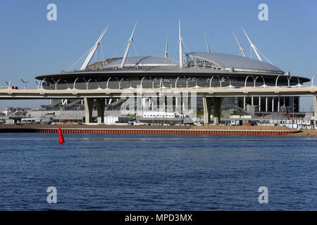 St. Petersburg, Russland - Mai 10, 2018 :: Blick auf das Stadion Piter Arena einen Monat vor Beginn der FIFA WM 2018. Das erste Match der Wm auf der stadi Stockfoto