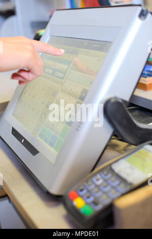 Leer bis in einem Walmart Supermarkt Stockfoto