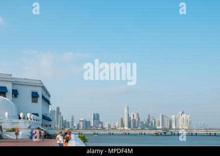 Panama City Skyline, Ansicht von Casco Viejo mit Wolkenkratzer Hintergrund Stockfoto