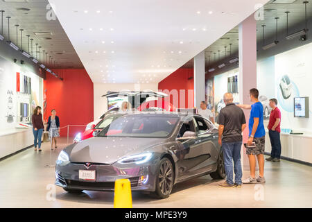 Philadelphia, Pennsylvania, 21. Mai 2018: Tesla Autos store Front Stockfoto