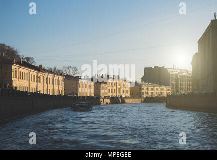 Wasser Ausflüge entlang der Flüsse und Kanäle von St. Petersburg Stockfoto