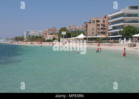 Playa den Bossa Strand. Ibiza, Spanien Stockfoto
