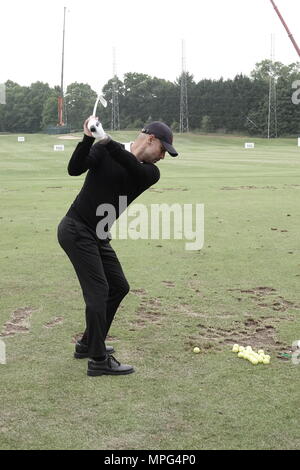 23. Mai, 2018 Pep Guardiola, Manchester City Football Club Trainer, spielt Golf an der BMW/PGA Championship in Wentworth, Surrey, Großbritannien Stockfoto