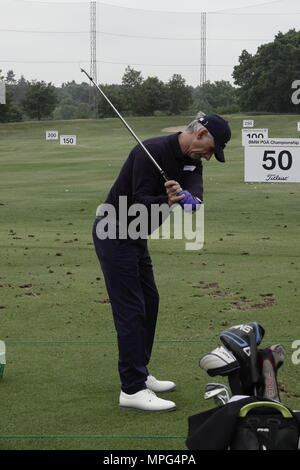 23. Mai, 2018 Pep Guardiola, Manchester City Football Club Trainer, spielt Golf an der BMW/PGA Championship in Wentworth, Surrey, Großbritannien Stockfoto