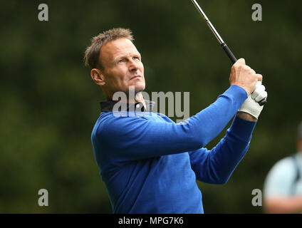 Wentworth, England. 23.Mai 2018. Wentworth Golf Club, UK. 23. Mai 2018. Teddy Sheringham während der Pro Ich bin vor der BMW PGA Championship in Wentworth Golf Club am 23. Mai 2018 in Surrey, England Credit: Paul Terry Foto/Alamy leben Nachrichten Stockfoto