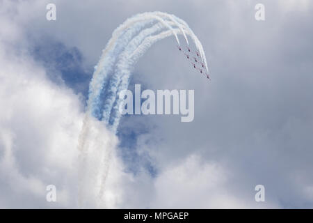 Ocean City, Maryland, USA. 23. Mai 2018. Die Royal Canadian Forces Snowbirds airborne Akrobatik Team fliegen in Formation während einer Demonstration in Ocean City, Maryland am 23. Mai 2018. 23 Mai, 2018. Credit: Alex Edelman/ZUMA Draht/Alamy leben Nachrichten Stockfoto