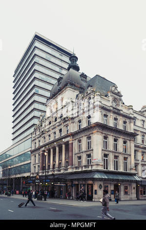 Her Majesty's Theatre, West End Theater am Haymarket in Westminster und Schauplatz für die Produktion von Phantom der Oper Stockfoto