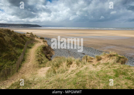 Sanddünen an der Küste von North Devon an Northam Burrows Country Park, England. Stockfoto