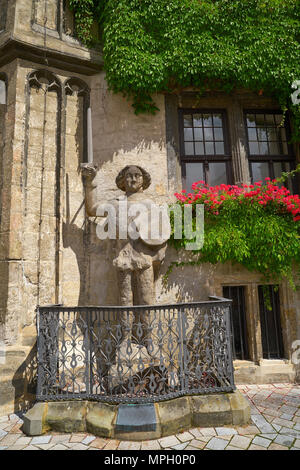 Roland Statue am Rathaus Quedlinburg im Harz Sachsen Anhalt Deutschland Stockfoto