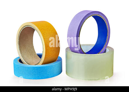 Vier Rollen Klebeband in verschiedenen Farben und für verschiedene Zwecke auf weißem Hintergrund, mit gespeicherten Pfad. Stockfoto
