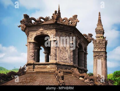 Dekoration der Pagode in Khai Dinh Grab in Hue, Vietnam Stockfoto