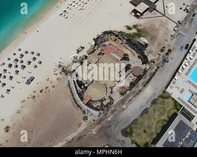 Luftaufnahme der tollen Strand in Cape Verde (Kap Verde) Mai 2018 mit einer Drohne Stockfoto