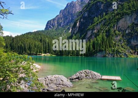 Schön, Farbe See Lago di Braies in Dolomiten 4 - Italien Europa Stockfoto