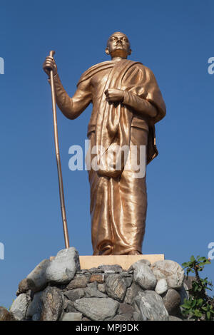 India, West Bengal, Kalkutta, Statue von Swami Vivekananda am Dakshineswar Kali Tempel. Stockfoto