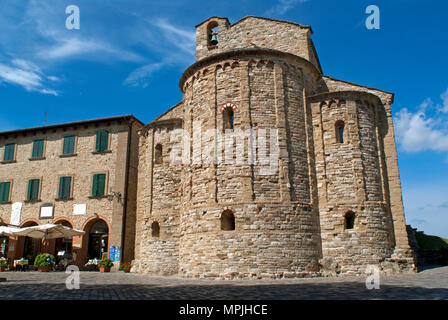 Alte Kirche, Pieve von San Leo (ex Montefeltro), Emilia-Romagna, Italien Stockfoto