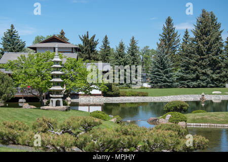 Die pittoresken Nikka Yuko Japanischen Garten in Lethbridge, Alberta, eröffnet im Jahr 1967. Alle Komponenten wurden in Kyoto, Japan gebaut und in der gar wieder zusammengebaut Stockfoto