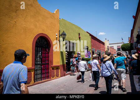 Fußgängerzone in der Fußgängerzone im historischen Stadtzentrum, Queretaro Stadt, Queretaro, Guanajuato, Stadt im zentralen Mexiko Stockfoto