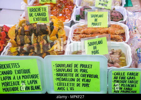 Montreal Kanada, Provinz Quebec, Atwater Market, rue Saint Ambroise, Claude und Henri Boucherie, Fleischprodukte, Vitrine, Metzger, Besucher reisen Stockfoto