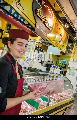 Montreal Kanada, Provinz Quebec, Atwater Market, rue Saint Ambroise, Saint Vincent Boucherie, Fleischprodukte, Vitrine, Metzger, Besucher reisen Stockfoto