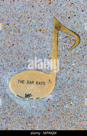 Mahnmal für die Musikgruppe Bar Kays auf dem Bürgersteig der Beale Street in Memphis, Tennessee Stockfoto