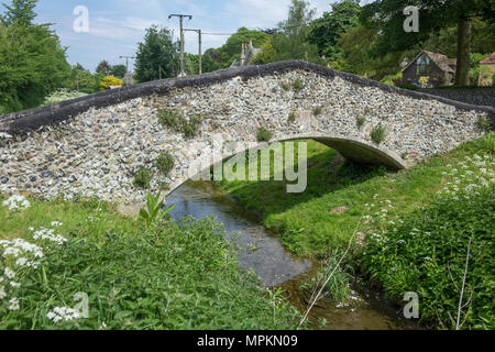 England, Suffolk, Molton, alten Flint Brücke Stockfoto