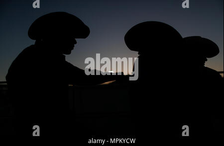 Rodeo Expogan 20 mayo 2018. (Foto: NortePhoto/Luis Gutierrez) Cowboys Sport, Reiten und Stier reiten, ein starkes Signal in Chihuahua, Sonora und Baja California Mex. und den benachbarten Staaten der Vereinigten Staaten gefolgt. Männer für die Herrlichkeit in nur 8 Sekunden, um die ersten Plätze des Rodeo in extremen Sporen. Das Rodeo ist eine traditionelle Amerikanische extreme Sport mit Einflüssen aus der Geschichte der spanischen Cowboys und mexikanischen Charros. Es besteht aus Reiten wilde Fohlen oder wildes Vieh (Wie lenkt und Bullen) und die Durchführung von verschiedenen Übungen, wie das Werfen der Lasso, rejonear, etc. Stockfoto