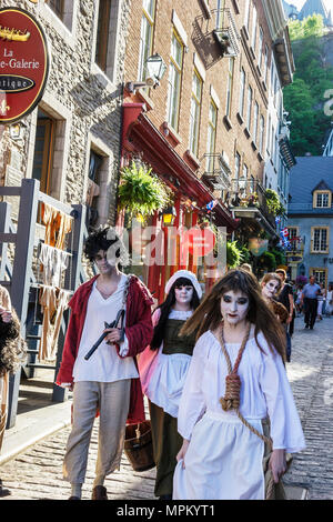 Quebec Kanada, Unterstadt, Rue Sous Le Fort, historische Gebäude, Skyline der Stadt, Geisterwanderführer, Schauspieler, Kostüm, Kanada070710169 Stockfoto