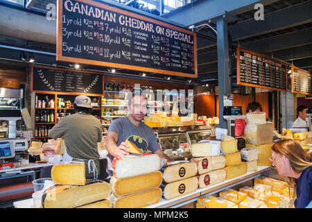 Toronto Kanada, St. Lawrence Market, Shopping Shopper Shopper Shopper Shop Shops kaufen verkaufen, Store Stores Geschäfte Unternehmen, Verkäufer, Stände bo Stockfoto