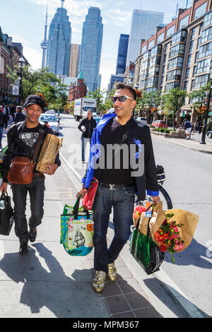 Toronto Kanada, Front Street East, St. Lawrence Market, Shopping Shopper Shopper Shopper Shops Märkte Kauf Verkauf, Einzelhandel Geschäfte Geschäft Geschäft Stockfoto