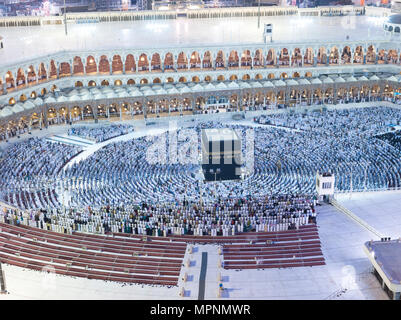 Muslime Gebet um AlKaaba in Mekka, Saudi-Arabien, Luftbild Stockfoto