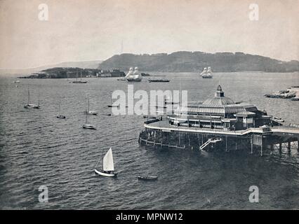 "Plymouth - Der Pier', 1895. Artist: Unbekannt. Stockfoto