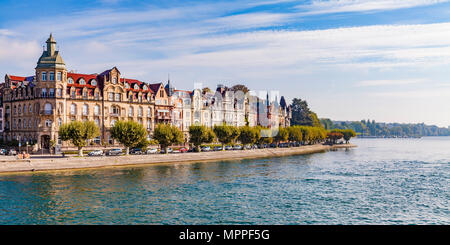 Deutschland, Baden-Württemberg, Bodensee, Seestraße und luxuriöse ... Deutschland, Baden-Württemberg, Bodensee, Seestraße und luxuriöse ...