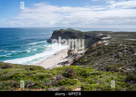 Afrika, Südafrika, Western Cape, Kap der Guten Hoffnung, Strand von Cape Point gesehen Stockfoto